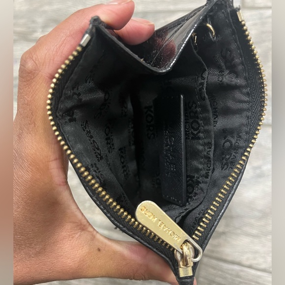 Michael Kors wallet - Picture 5 of 5